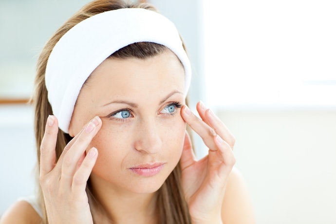 Hyaluronic Acid และ Ceramide : ช่วยขจัดความแห้งกร้าน ความหย่อนคล้อยและริ้วรอย