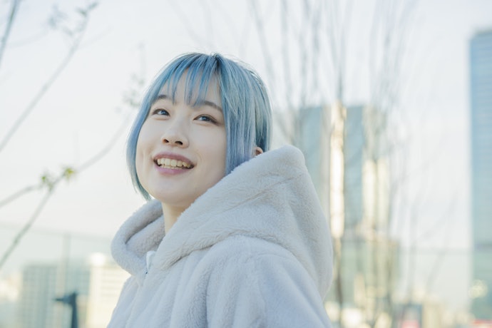 สำหรับเพิ่มประกายให้สีผมเด่นขึ้น เลือกแชมพูที่มีเม็ดสีแดงผสม