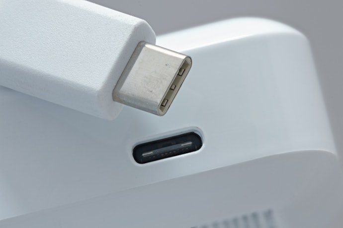 สายชาร์จ Type C USB 2.0 : เหมาะกับอุปกรณ์ขนาดเล็ก