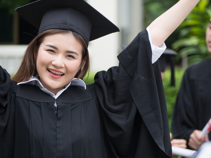 เลือกสูตรที่ติดทน 8 - 12 ชั่วโมงขึ้นไปและเป็นสูตรกันน้ำ