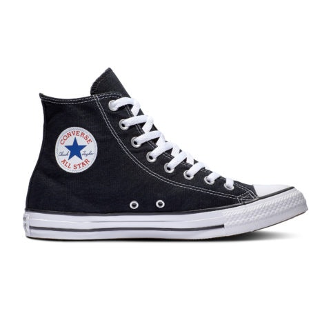 "Chuck Taylor All Star" รุ่นคลาสสิกดั้งเดิมของ Converse