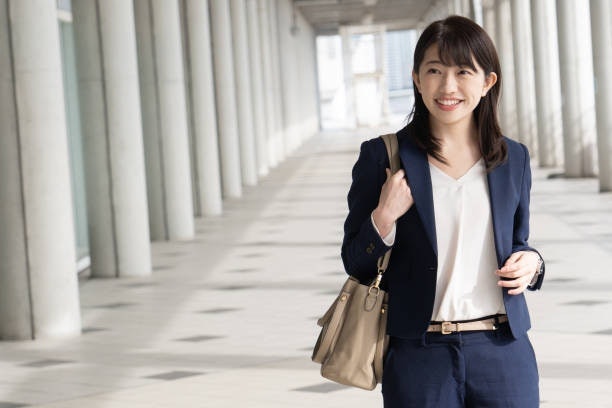 ใช้งานทั่วไปในชีวิตประจำวัน เลือก Tote Bag ไซซ์เล็ก–กลางตามสัมภาระ