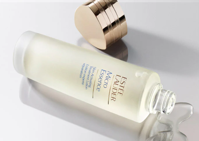 Estee Lauder Micro Essence ช่วยซ่อมแซมและเติมเต็มชั้นผิว เพิ่มความอ่อนเยาว์