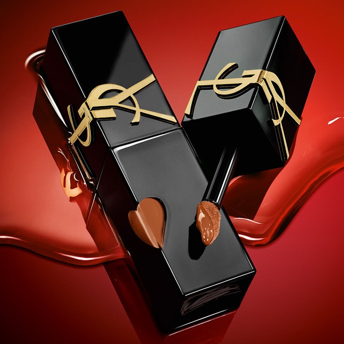 ลิปแบบลิควิด YSL เหมาะสำหรับคนชอบเม็ดชัดสี ปกปิดดีและติดทนสูง