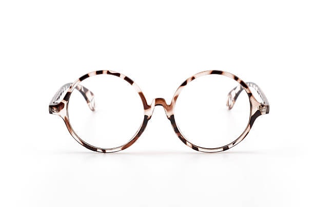 สำหรับวัยรุ่นที่เน้นดีไซน์โดดเด่น แนะนำกรอบแว่นสายตาแฟชั่น Acetate