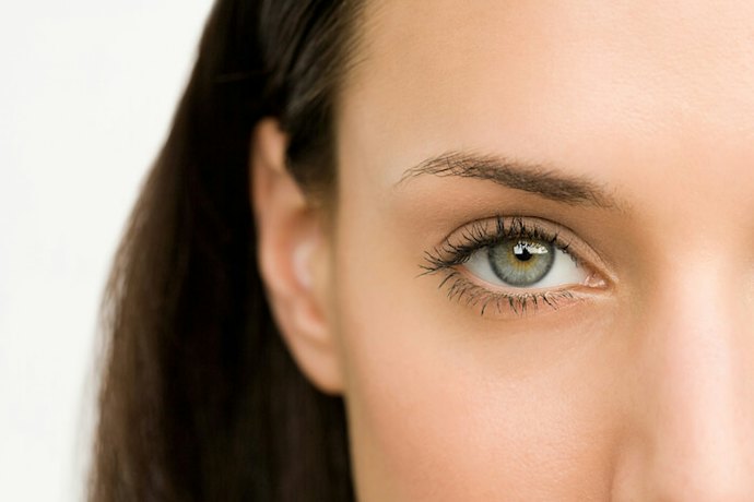 สำหรับผู้ที่เริ่มมีริ้วรอย เลือกสูตรที่มีส่วนผสมของ Retinol/Peptide/Hyaluronic Acid