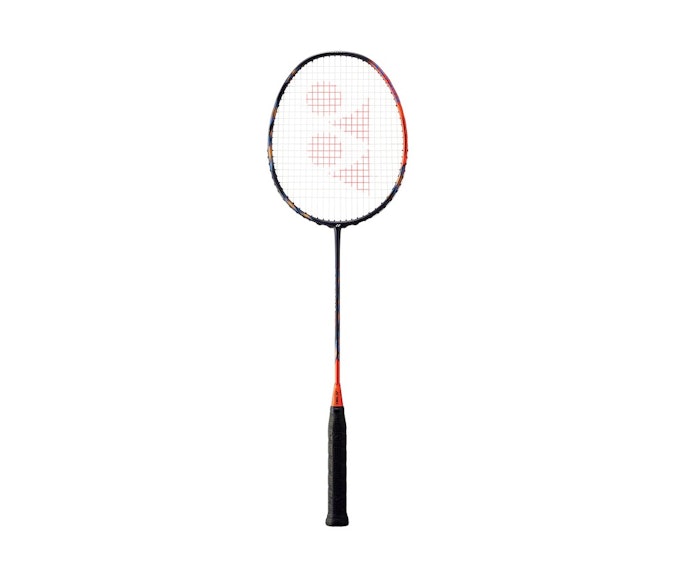 Yonex Astrox 77 Pro : เหมาะกับผู้เล่นสายสมดุล