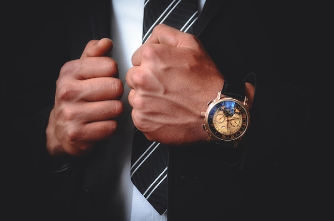 ใส่ในโอกาสพิเศษหรือเก็บสะสมเพื่อการลงทุน เลือกนาฬิกาแบบ Luxury Watch