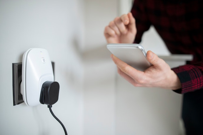 เลือกที่มีฟังก์ชัน Energy Monitoring ช่วยตรวจสอบการใช้พลังงาน ควบคุมค่าไฟ
