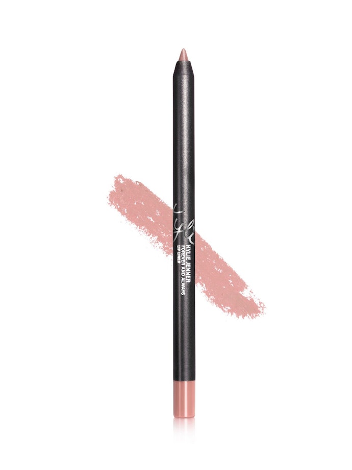 Lip Liner : เพื่อเพิ่มมิติ และความเอิบอิ่มให้ริมฝีปาก