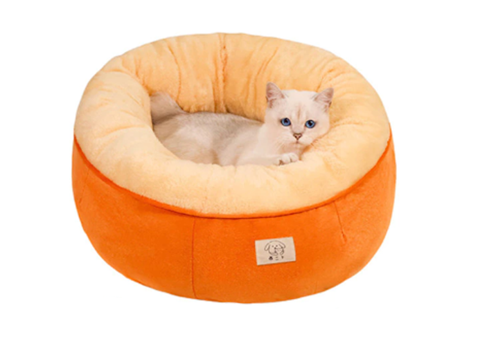 ที่นอนแมวแบบเบาะ (Cushion / Mat) สำหรับแมวที่ชอบนอนในที่โล่งหรือพื้นที่เปิด