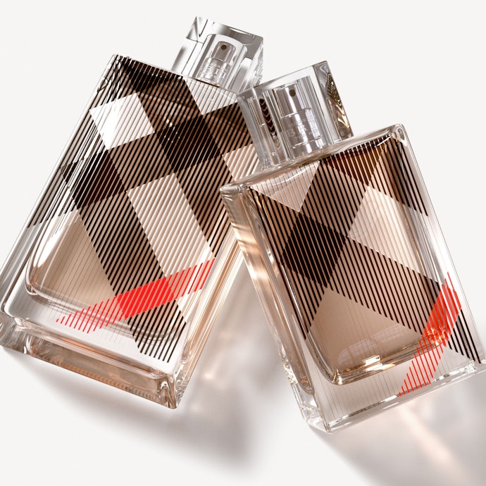 Brit For Her Eau de Parfum เหมาะสำหรับคนที่ชอบกลิ่นหอมหวานมากเป็นพิเศษ
