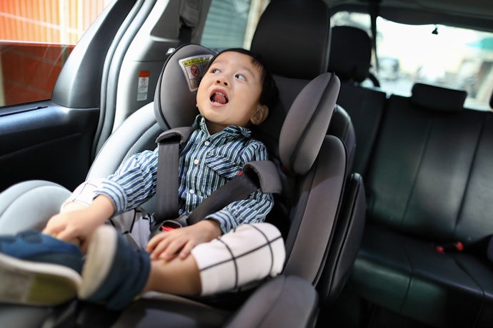 เด็กอายุ 3 - 4 ปี เลือกคาร์ซีทแบบ Forward-Facing Child Seat