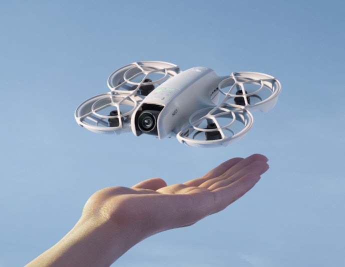โดรน DJI ขนาดเล็ก : เหมาะสำหรับถ่ายวิดีโอทั่วไป