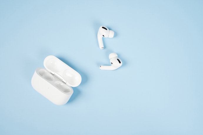 หูฟังอินเอียร์ (In-Ear) เหมาะสำหรับการใช้งานในที่ที่มีเสียงรบกวน ตัดเสียงภายนอกได้ดี