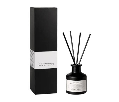 หากต้องการกลิ่นหอมอ่อน ๆ เพื่อความผ่อนคลาย เลือก Diffuser แบบก้านไม้หอม