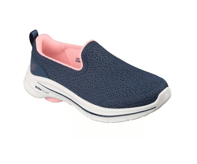 SKECHERS GOwalk : เหมาะกับผู้ที่ต้องเดินตลอดวัน