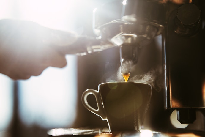 เครื่องชงกาแฟแบบ Espresso เหมาะสำหรับคอกาแฟที่ชอบรสชาติเข้มข้น สดใหม่