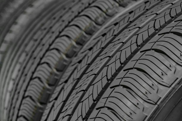 หากเน้นเรื่องความเงียบในห้องโดยสาร ควรเลือกยางแบบคอมฟอร์ท (Comfort Tire) ที่มีดอกยางลายละเอียด