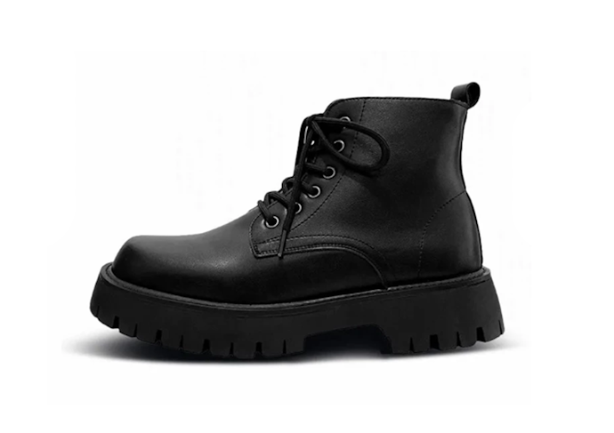 สำหรับสายแฟชั่น เลือกคอมแบทบูท (Combat Boots)