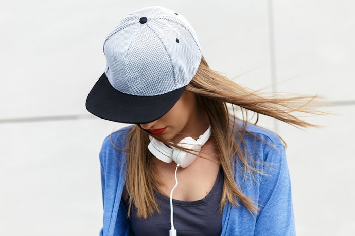 หมวก Snapback แบบปีกตรง