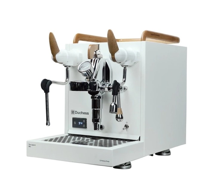 เลือกรุ่นขนาดใหญ่ ความจุ 2.5 ลิตร ขึ้นไป หากทำกาแฟหลายแก้วอย่างต่อเนื่อง