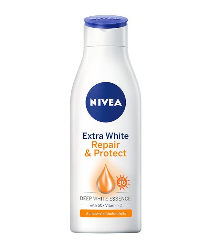 รุ่น "Extra White" หรือ "White Lotion" เน้นปรับผิวให้ขาวกระจ่างใส