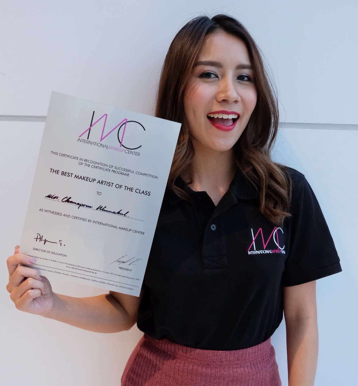 ชนาพร วรรณกูล (อีฟ)