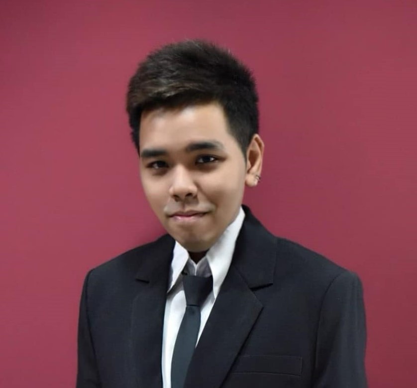คมกริช อดุลย์พิจิตร (เคย์)