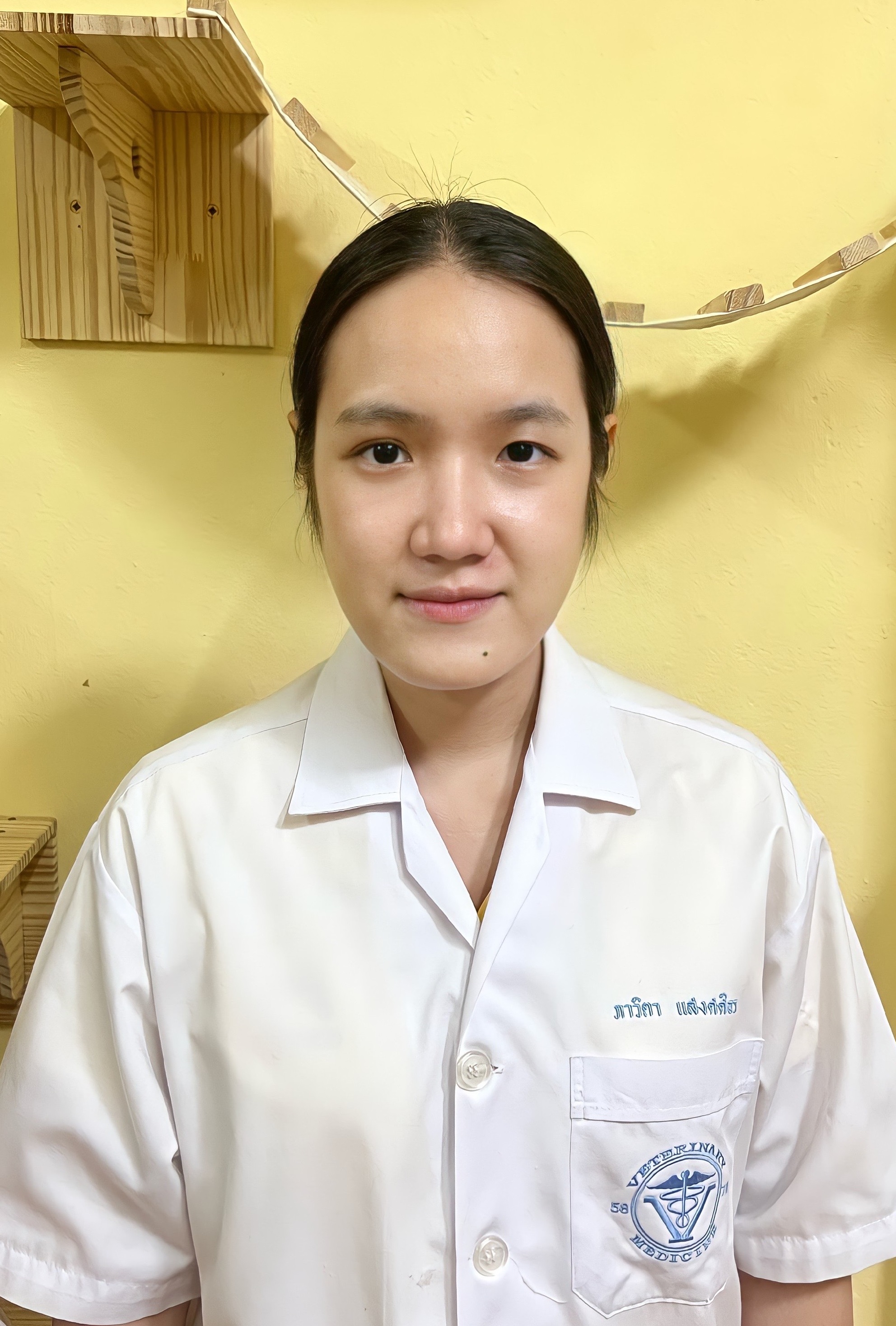 สพญ.ภาวิตา แสงศศิธร (น้ำตาล)