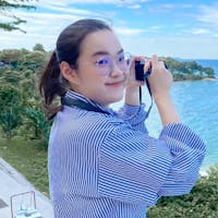 ธนภรณ์ โลหะวิทูร (พอลลี่)