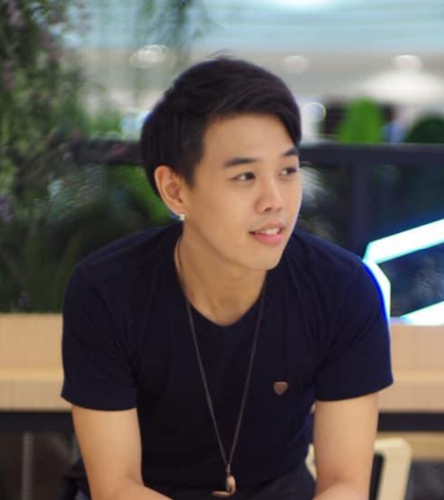 ธนกร พรวรรณพงศา (พีท)