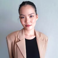 บุณยนุช เจริญอิทธิกุล (ปิ่น)